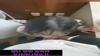 아무도 없는 교회강당 한켠에서