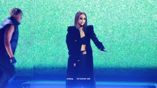 제니 콘서트 중 노출 1분 59초경