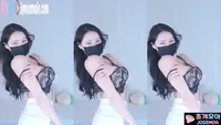 오일 발라주니 더욱 섹시해보이는 몸매