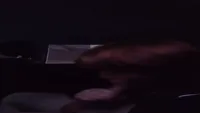 바빴는지 안부 묻는 차간단녀