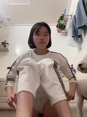 《롱다리 어린 전신스타킹 업소년 몰카》