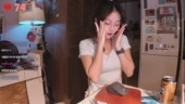 엄소진 소시지 먹방